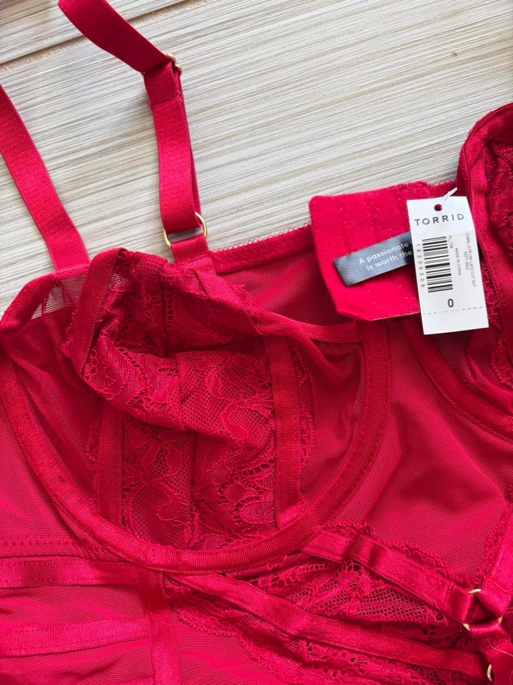 NWT- never worn, size 0- Torrid red lace corset (like a 12/14) - Picture 2 of 5